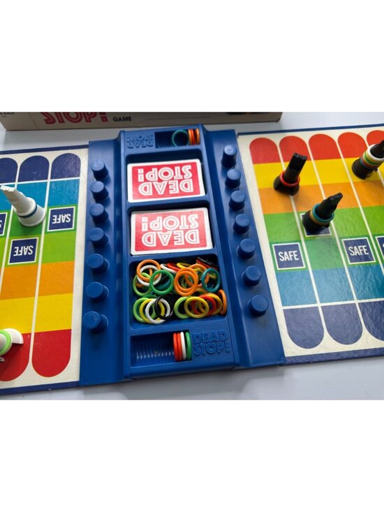 Dead Stop! Vintage Board Game By Milton Bradley 1970s - For 2 Players Ages 8+ - Picture 6 of 6